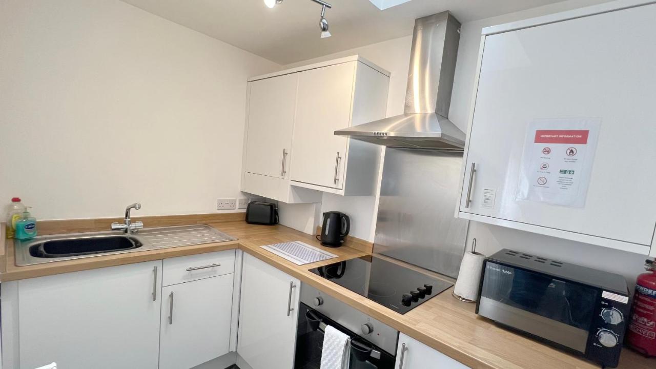 Cross Court, Stafford By Bell Apartments מראה חיצוני תמונה