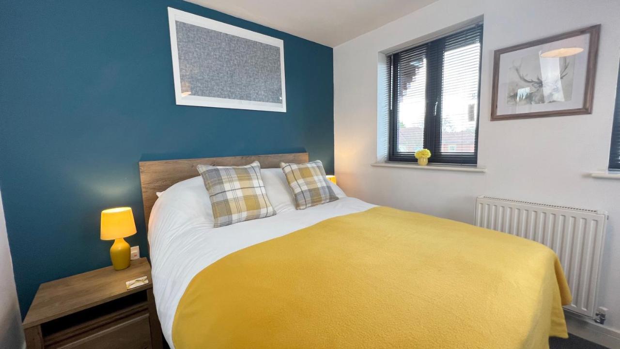 Cross Court, Stafford By Bell Apartments מראה חיצוני תמונה
