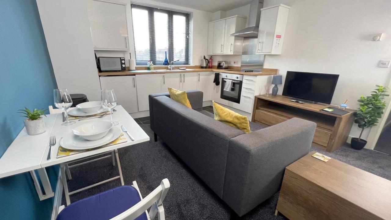Cross Court, Stafford By Bell Apartments מראה חיצוני תמונה