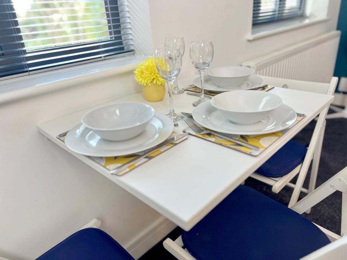 Cross Court, Stafford By Bell Apartments מראה חיצוני תמונה