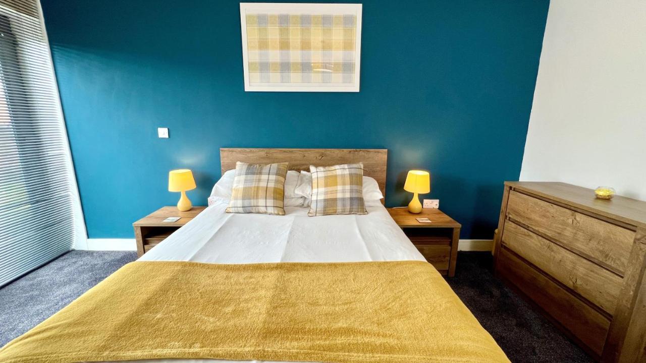 Cross Court, Stafford By Bell Apartments מראה חיצוני תמונה