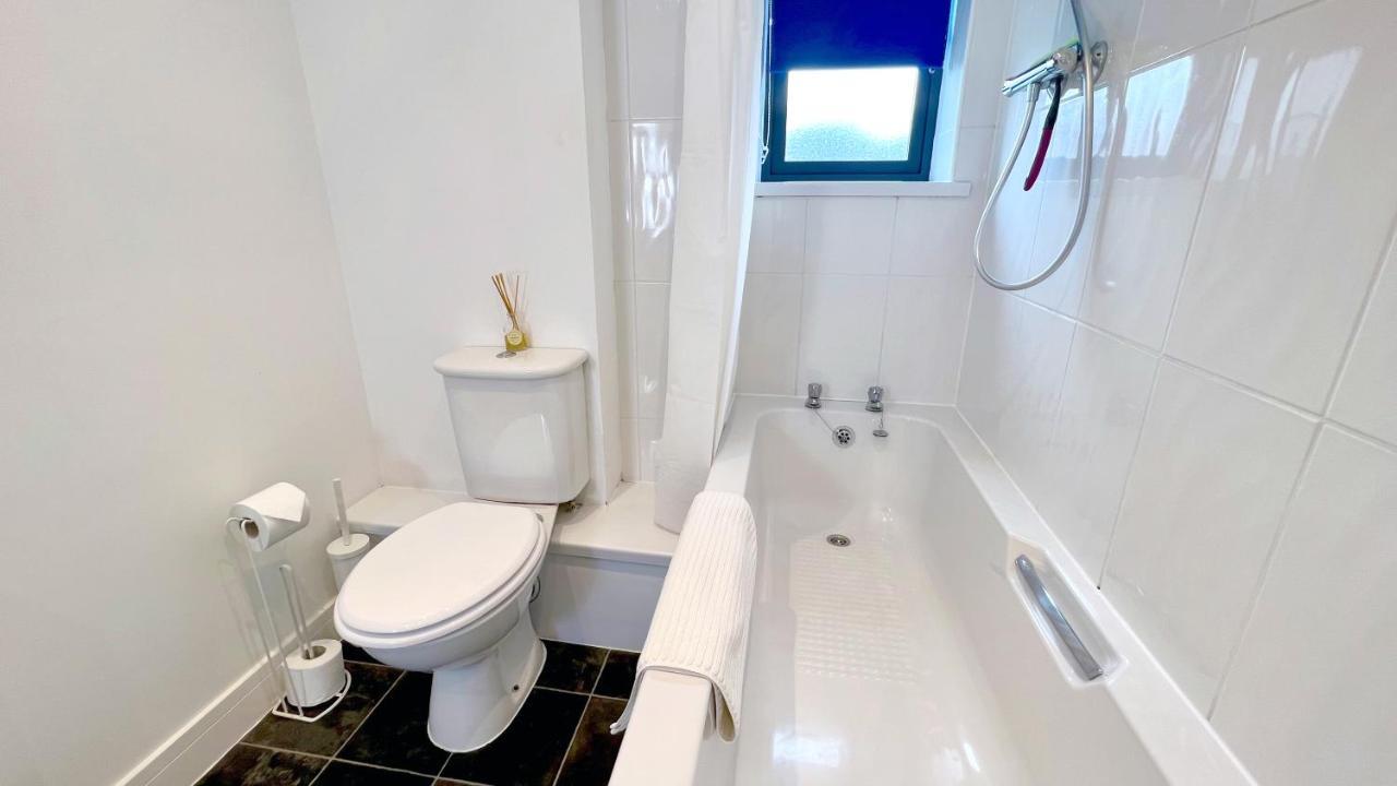 Cross Court, Stafford By Bell Apartments מראה חיצוני תמונה