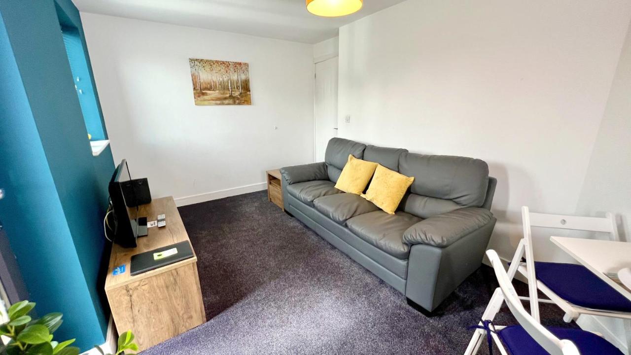 Cross Court, Stafford By Bell Apartments מראה חיצוני תמונה