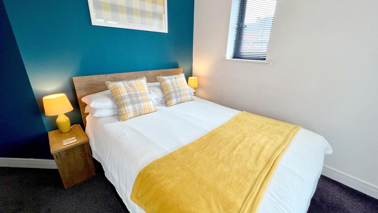 Cross Court, Stafford By Bell Apartments מראה חיצוני תמונה