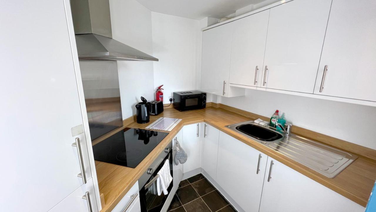 Cross Court, Stafford By Bell Apartments מראה חיצוני תמונה