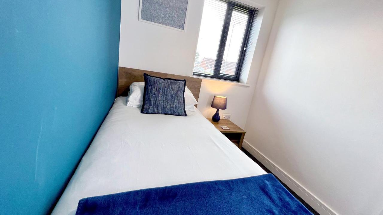 Cross Court, Stafford By Bell Apartments מראה חיצוני תמונה