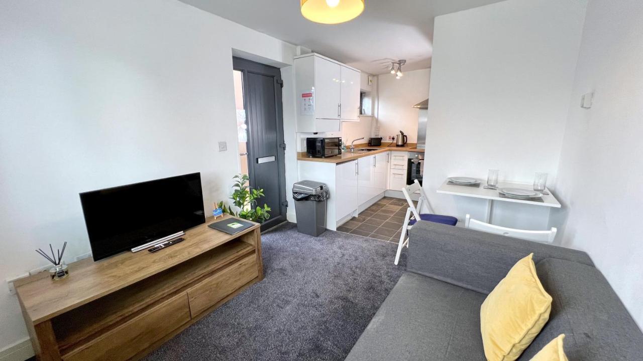 Cross Court, Stafford By Bell Apartments מראה חיצוני תמונה