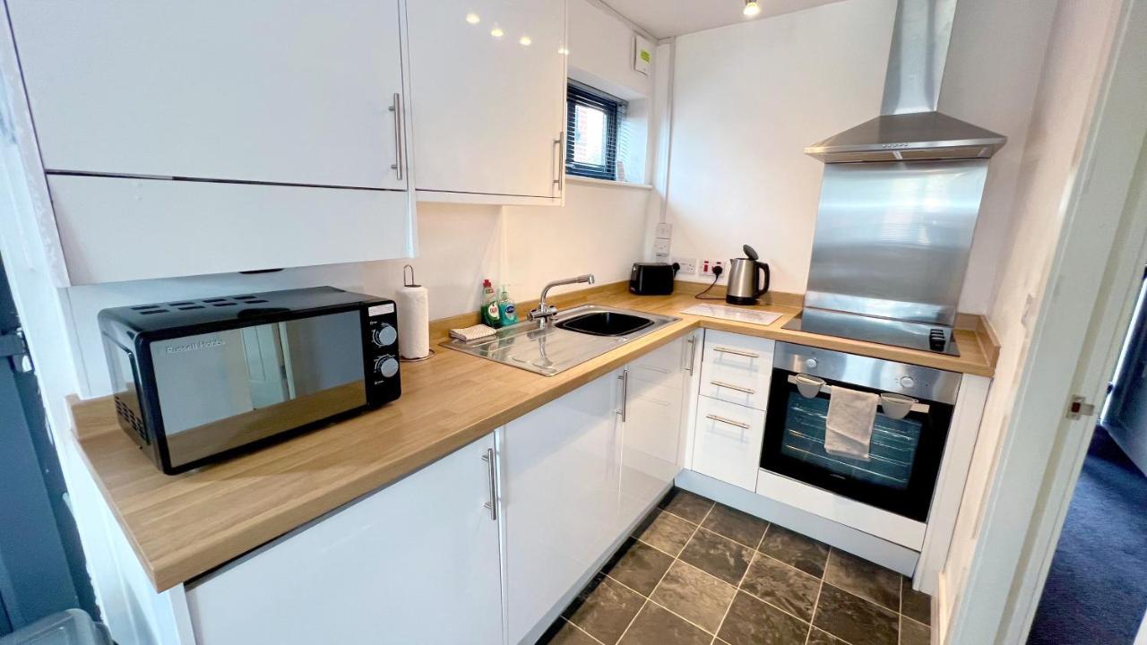 Cross Court, Stafford By Bell Apartments מראה חיצוני תמונה