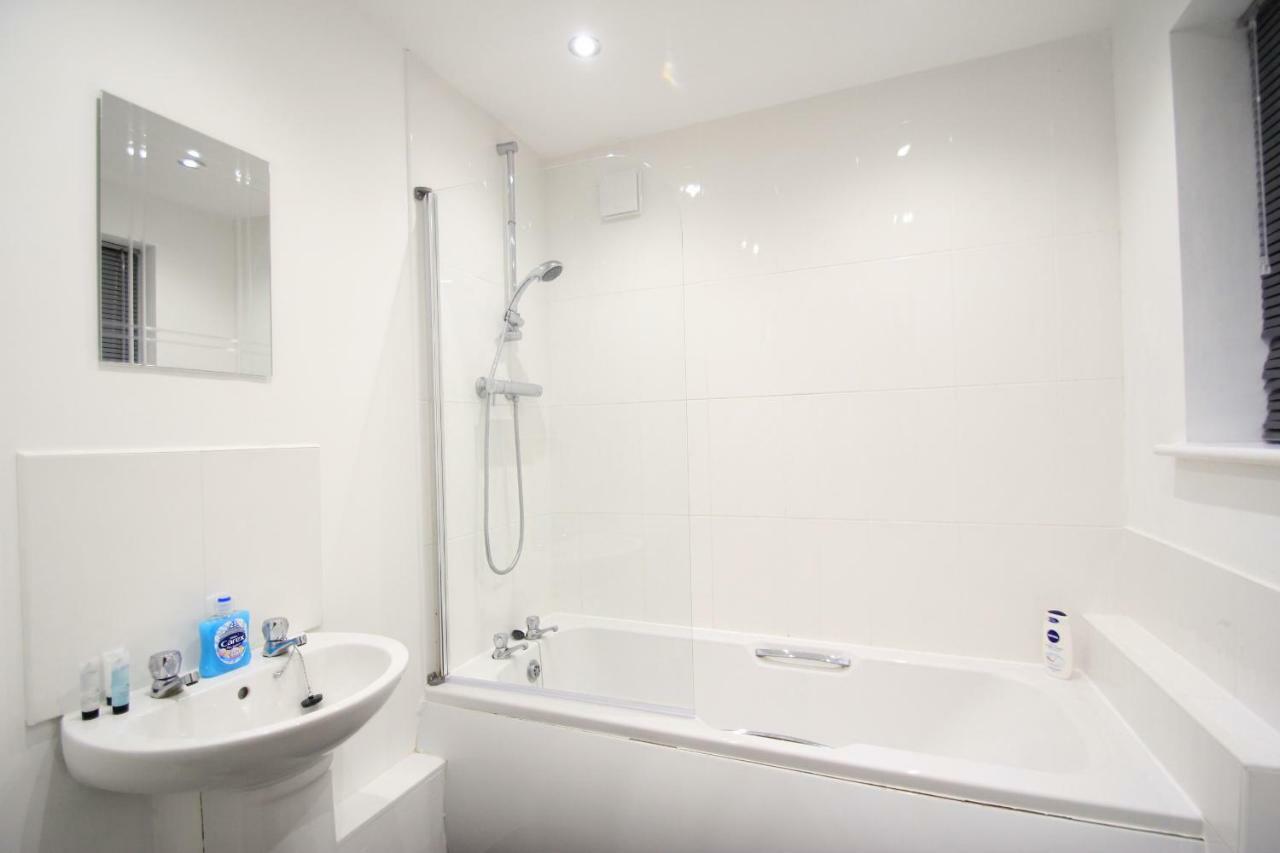 Cross Court, Stafford By Bell Apartments חדר תמונה